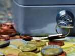 Laporan Bloomberg Bongkar Triliuner Indonesia yang Amankan Uangnya di Luar Negeri, Siapa Mereka?