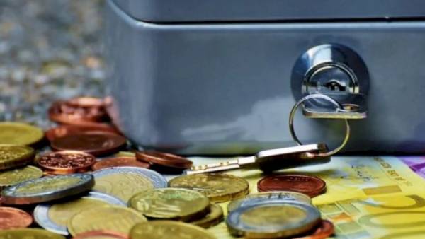 Laporan Bloomberg Bongkar Triliuner Indonesia yang Amankan Uangnya di Luar Negeri, Siapa Mereka?