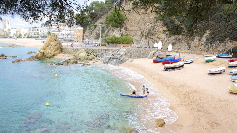 evening entertainment lloret de mar 95b8bb493