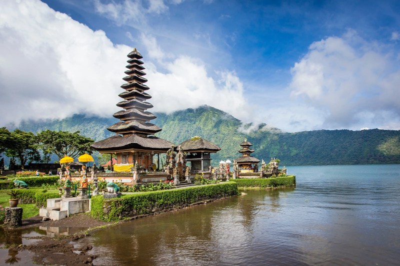 tourist attractions in indonesia e3d64cf14