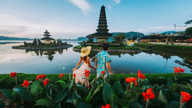 most famous tourist attractions in indonesia f21d18bc5